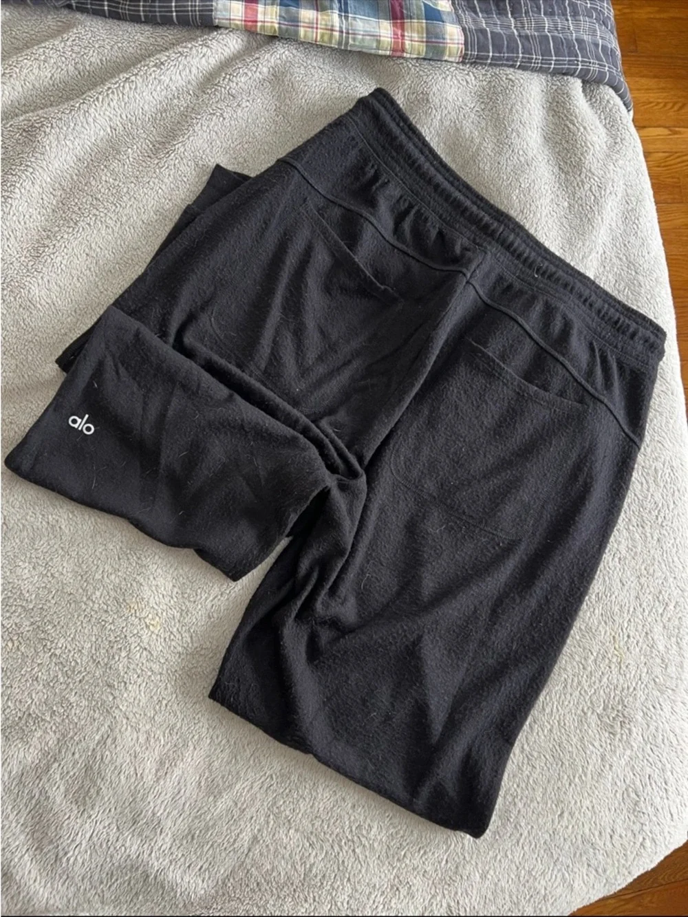 Alo Yoga Women’s Soho Sweatpants Black Large